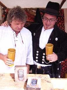 Bronzegie�er und Handwerksbursche